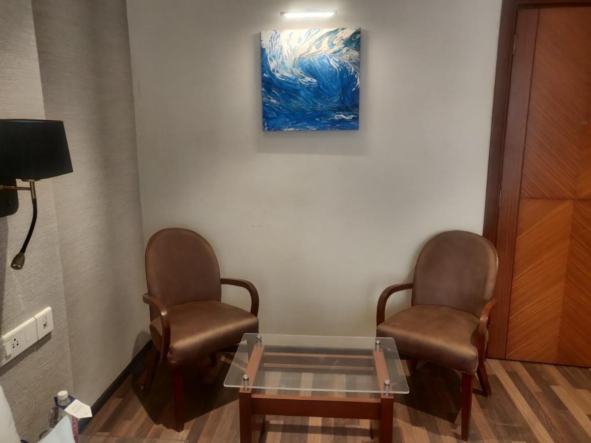 מלון Adiva Residency Beacon, Grant Road, מומביי מראה חיצוני תמונה